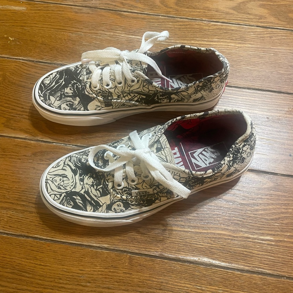 Vans x Marvel Women Authentic Avengers Superheroes Skateboard Shoes Womens 5.5